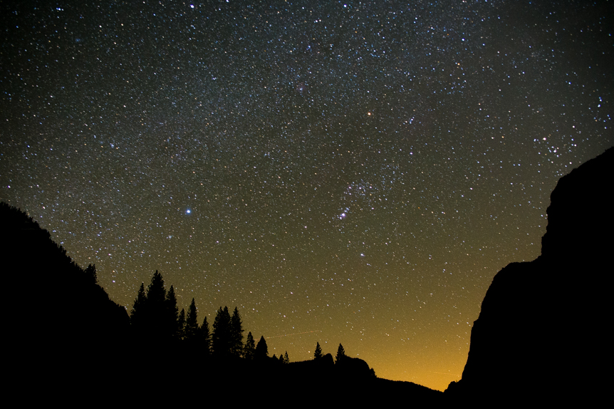 🌌🌌Bonsoir avant d'aller au lit, je vous présente celui qui nous